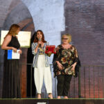 direttrice Apa antonella barbieri premia silvia damico miglior attrice serie tv 2